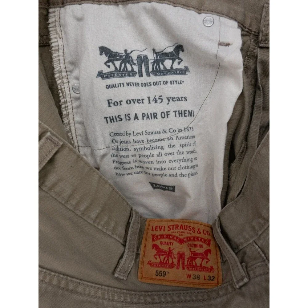 Levis 559 Jeans Mens 38x32 Actual 37x30 Beige Relaxed Fit Straight Leg Denim
